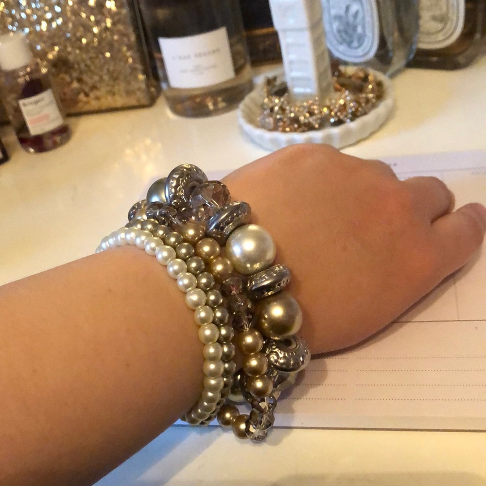 Pearl and jewel bracelet !